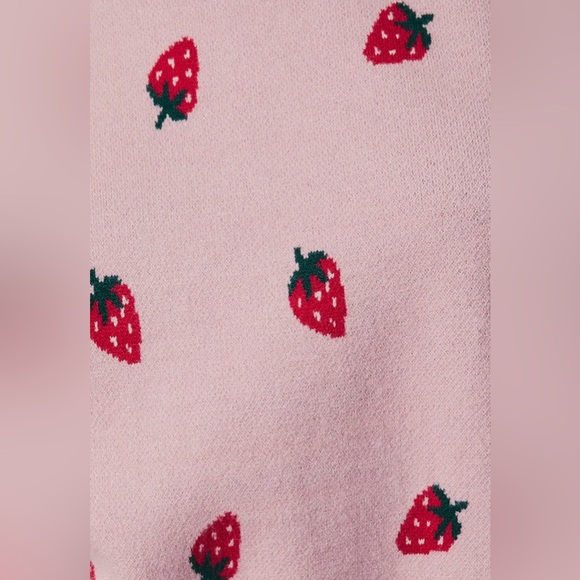🆕💝 LAST ONE🚨V DAY PINK STRAWBERRY 🍓 SWEATER - Picture 3 of 3